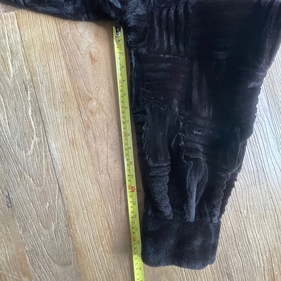 SOLD;Sheared Beaver stroller , Size 16 , Hood And Collar, Hand Clipped Texture - Picture 13 of 16